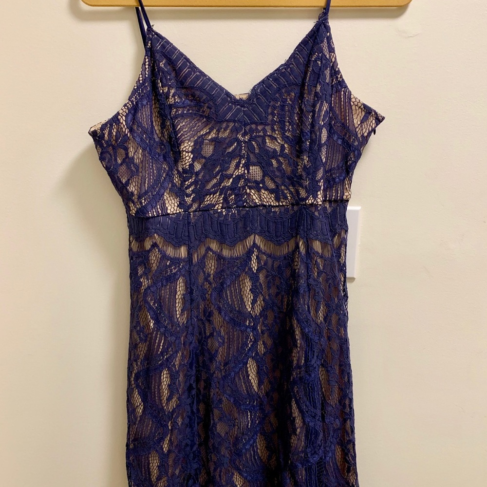 🆕Blue lace cocktail dress with nude underlay